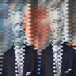 Nicholas Lyons